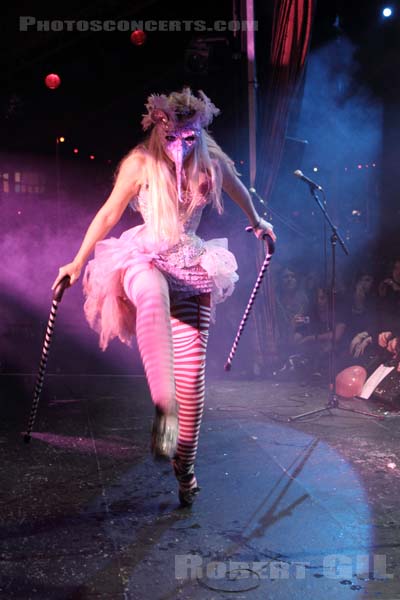 EMILIE AUTUMN - 2010-03-03 - PARIS - Cabaret Sauvage - 